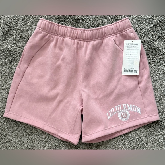 NWT Lululemon Embroidered Pink Haze Scuba Oversized Short 7” Inseam, M $88 MSRP - Picture 1 of 4